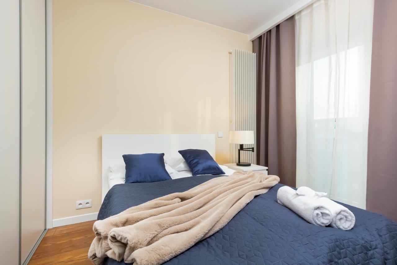 Royal City Center Mennica Residence By Noclegi Renters Warschau Exterior foto