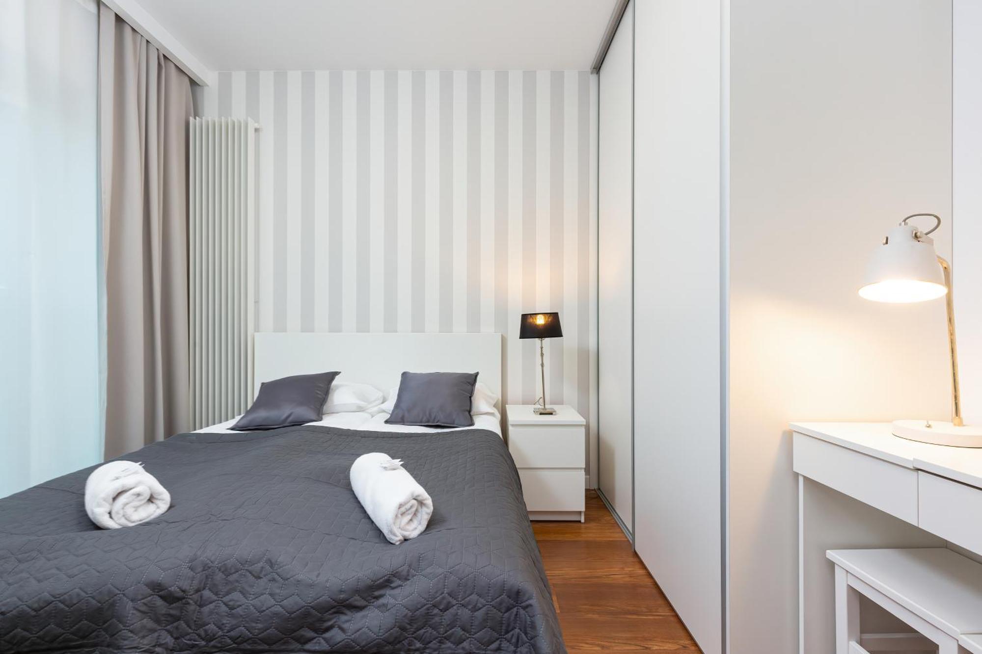 Royal City Center Mennica Residence By Noclegi Renters Warschau Exterior foto